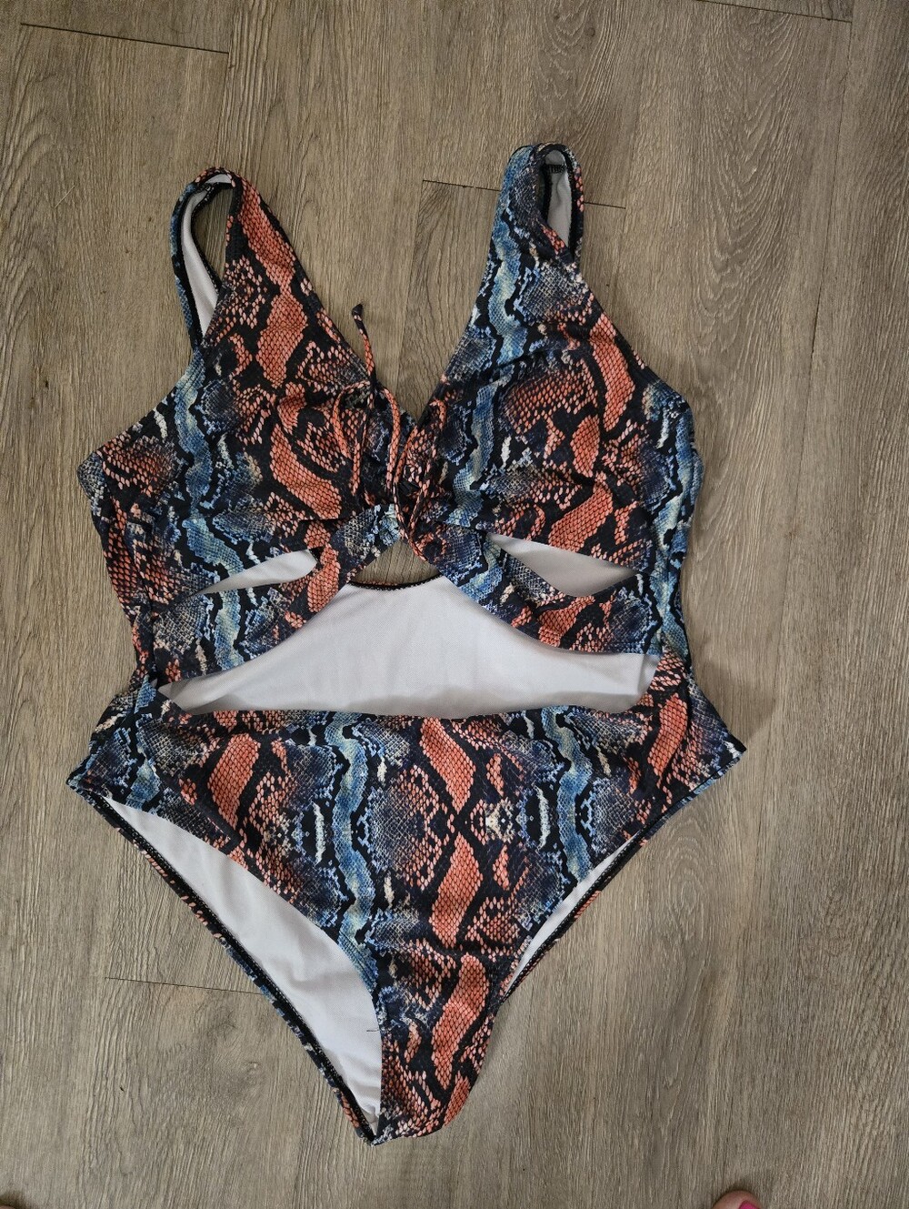 2x one piece swimsuit